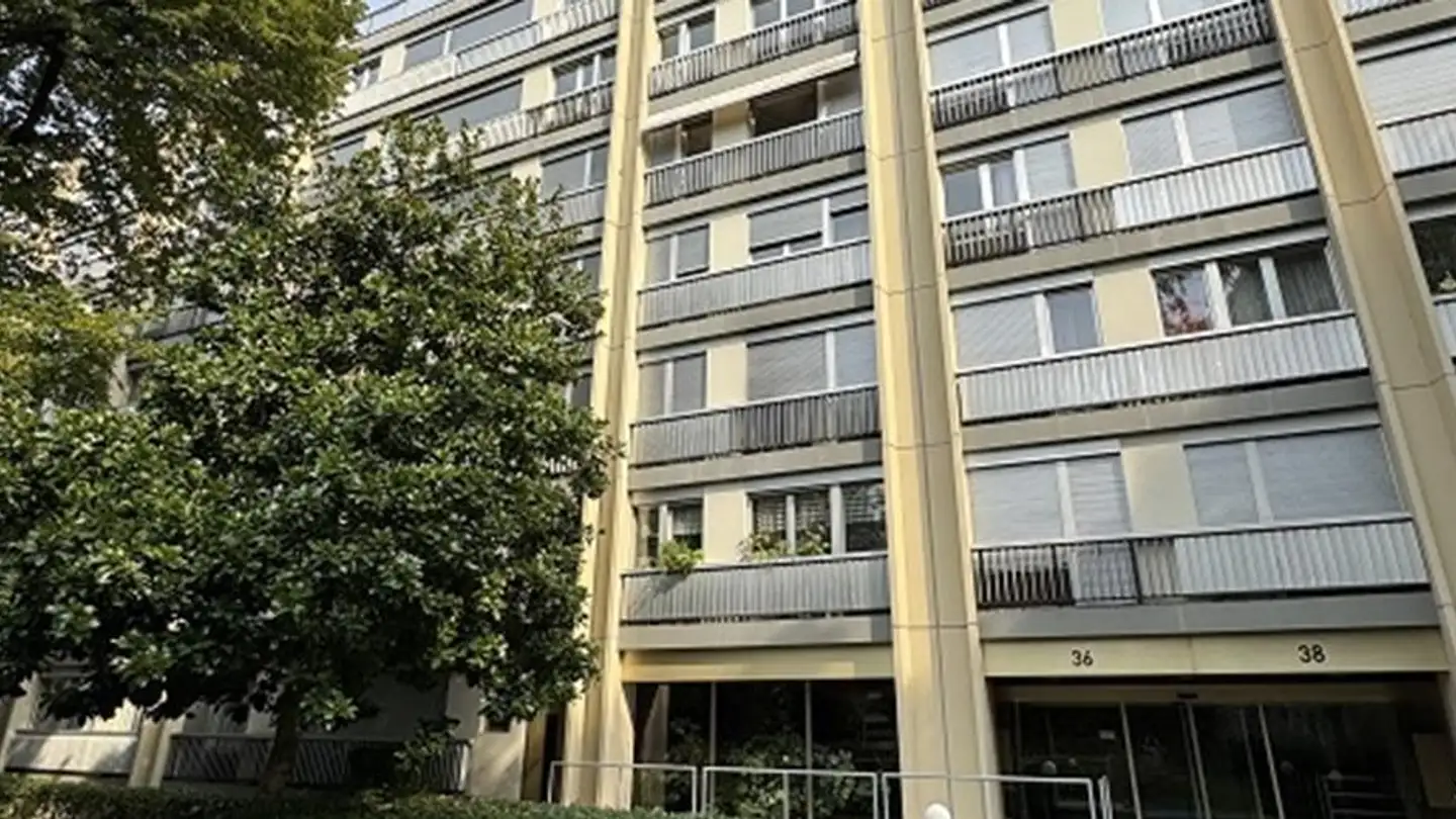 Garage for rent - Chemin des Crêts de Champel 36, 1206 Genève