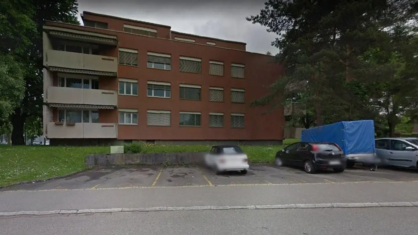 Parkplatz im Freien mieten - Schorenstrasse 15, 8603 Schwerzenbach