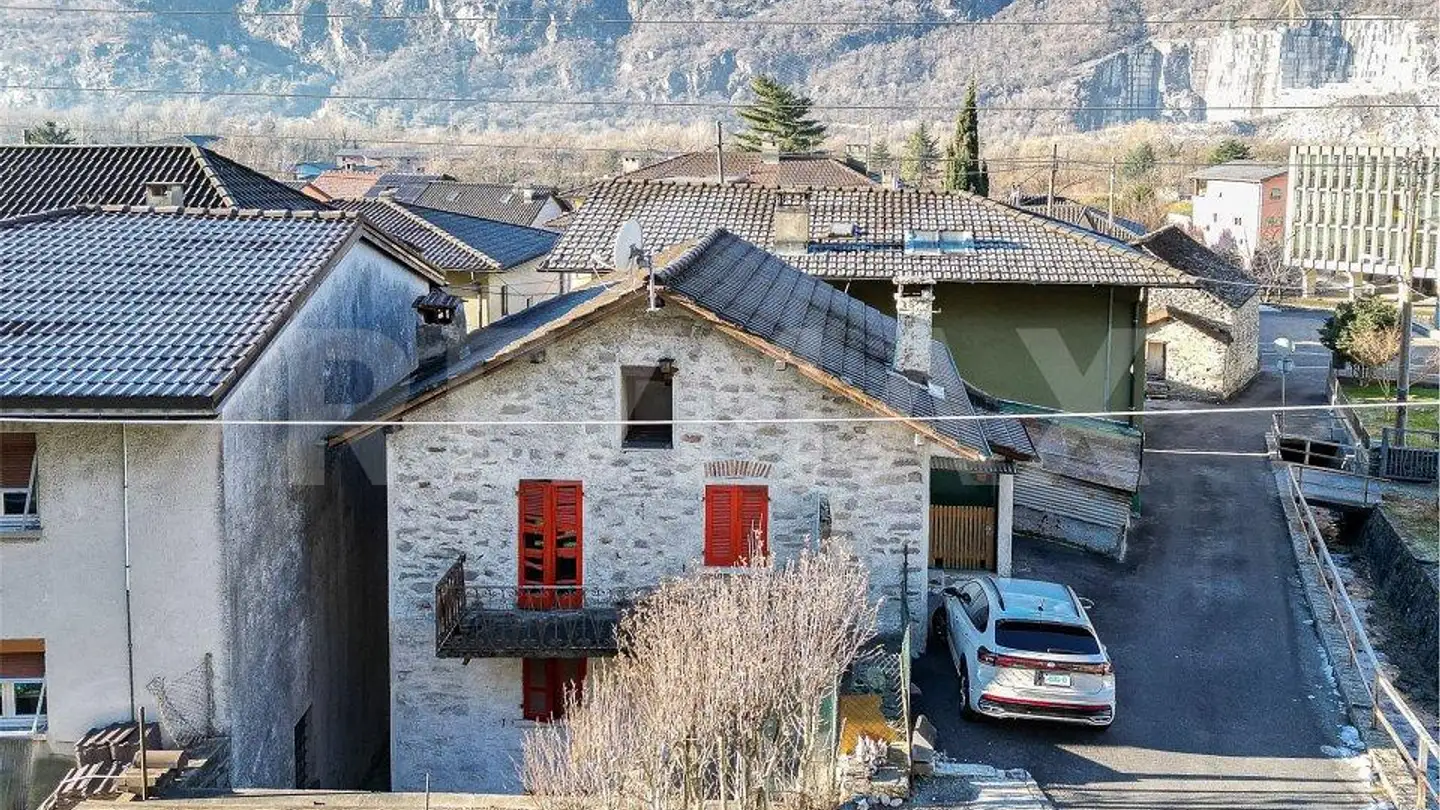 Single house for sale - 6703 Osogna