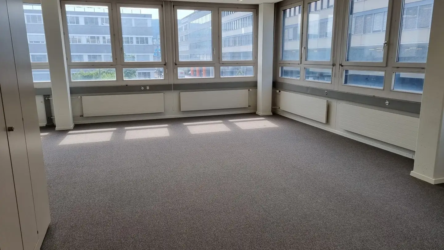 Bürofläche mieten - Lerzenstrasse 27, 8953 Dietikon - Foto 3