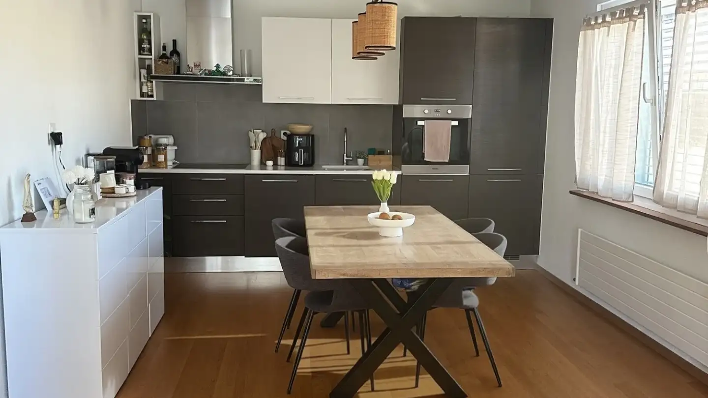 Appartement à louer - Le Grand-Pont, 2087 Cornaux NE