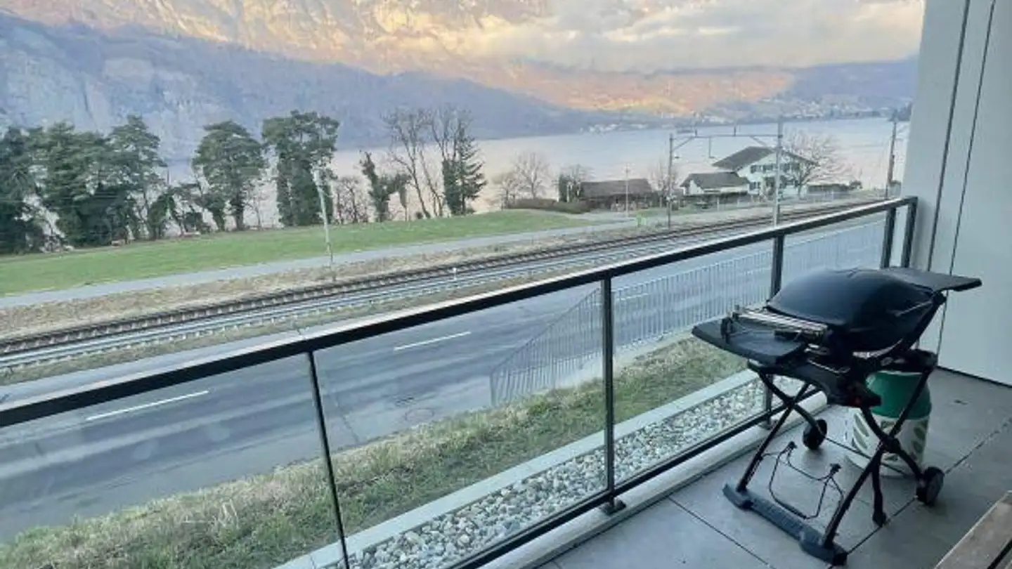 Appartement à louer - Walenseestrasse 6, 8885 Mols