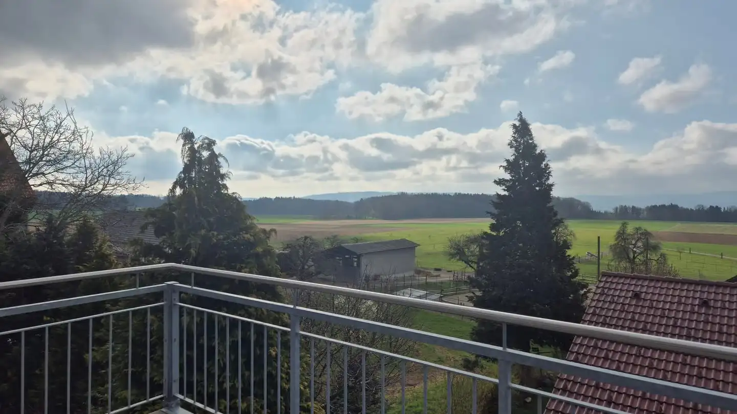 Dachgeschosswohnung mieten - Ifangstrasse 12, 8558 Raperswilen - Foto 2
