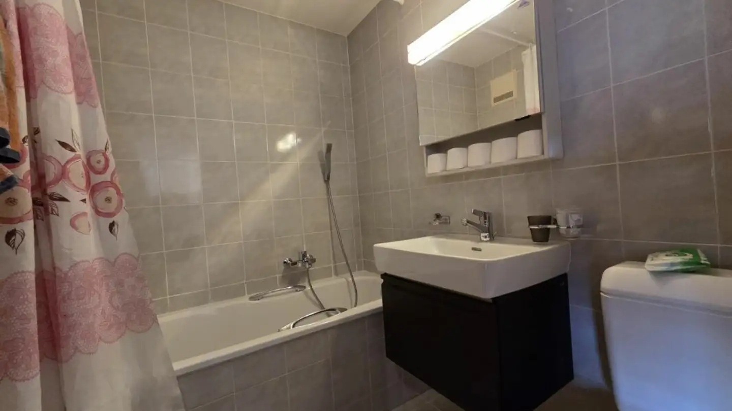 Apartment for rent - Rue De Sous Ville, 1908 Riddes - Photo 3