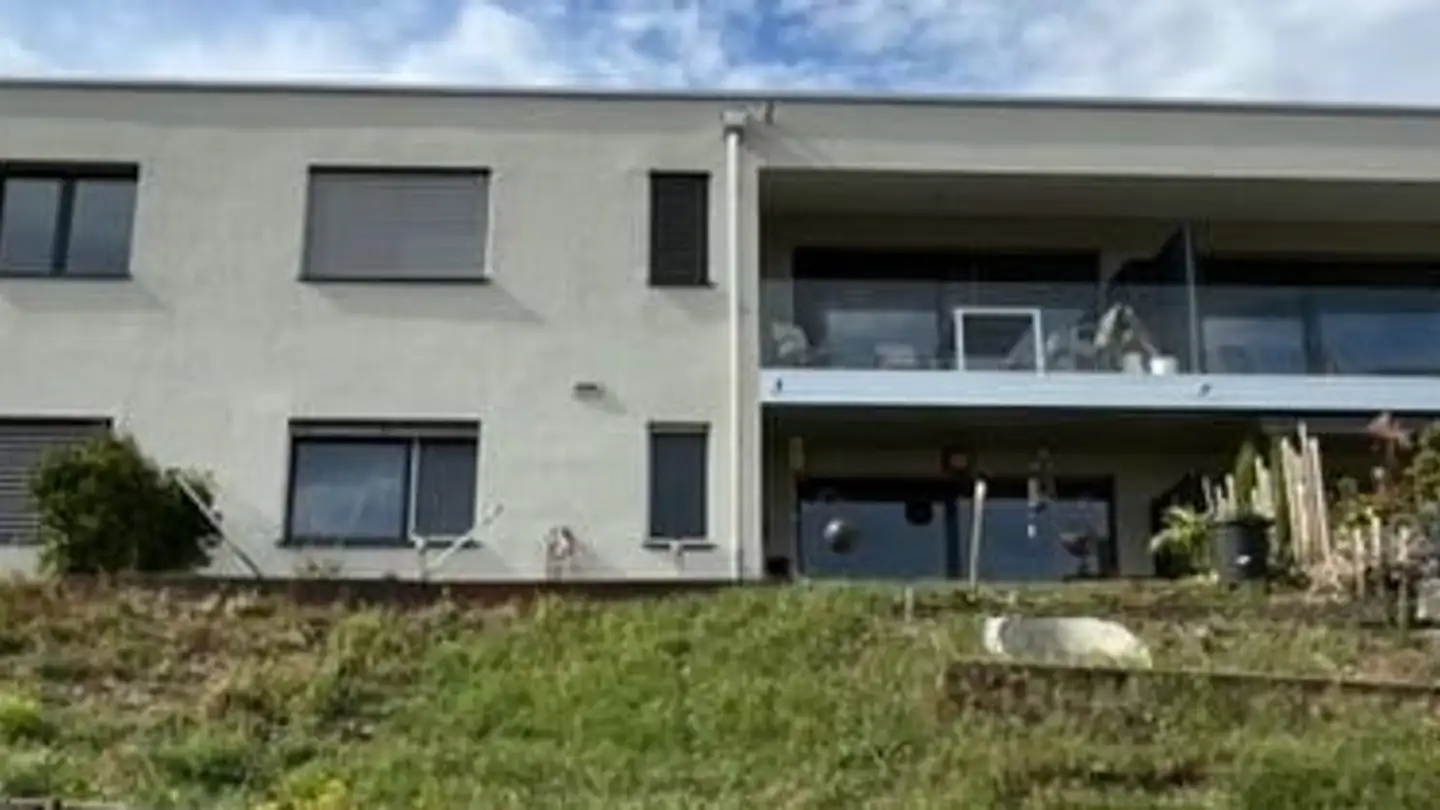 Attique à louer - Eissweg 21, 3233 Tschugg