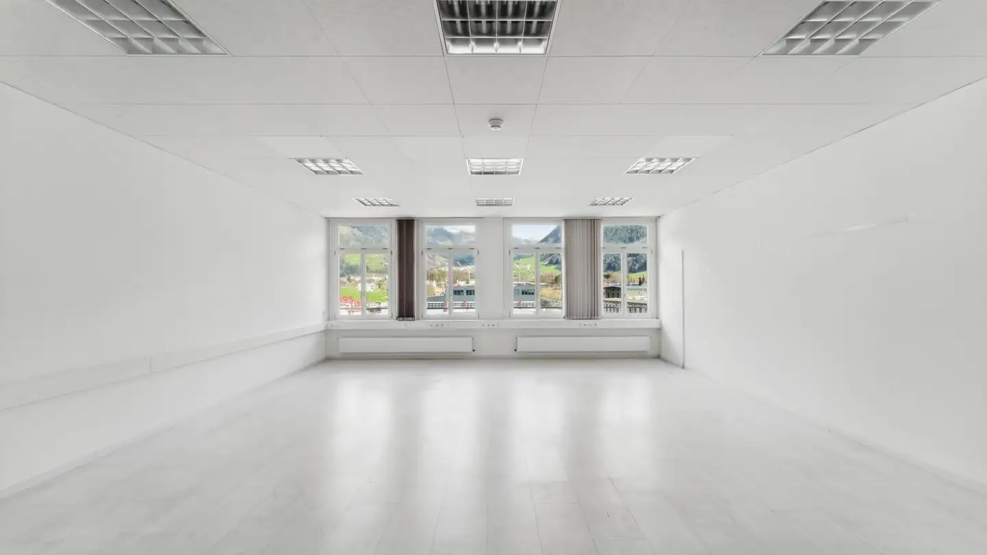 Spazio ufficio in affitto - Neuland 2, 6460 Altdorf UR - Photo 2