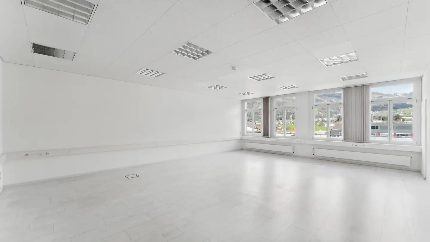 Spazio ufficio in affitto - Neuland 2, 6460 Altdorf UR - Photo 3