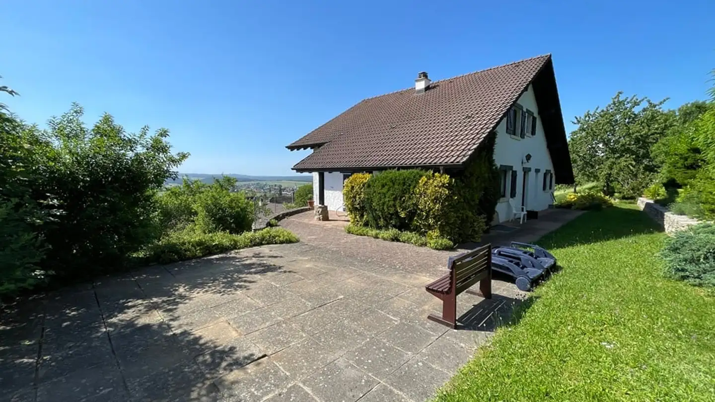 Single house for sale - 2950 Courtemautruy