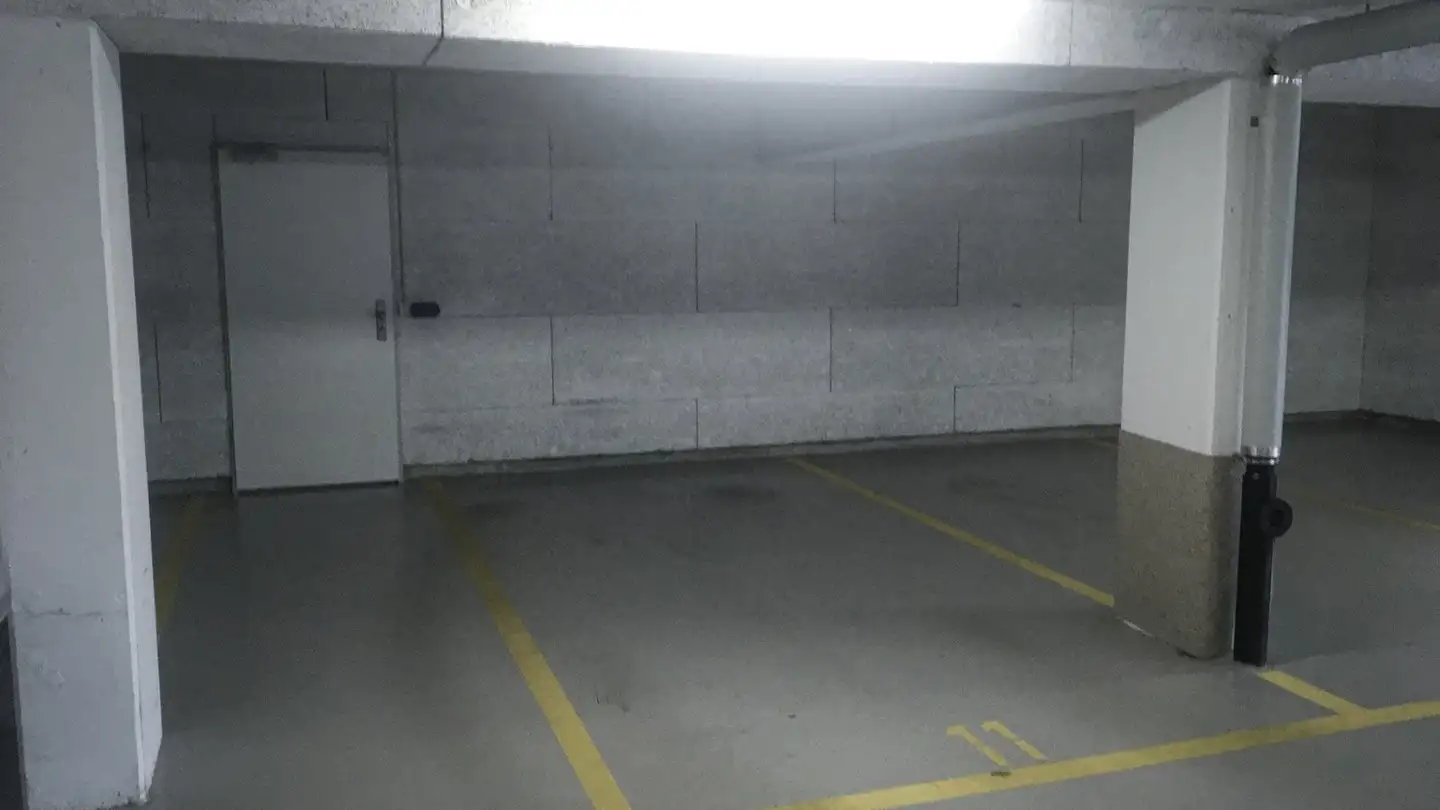 Tiefgaragenstellplatz mieten - Dullikerstrasse 3, 4656 Starrkirch-Wil - Foto 3