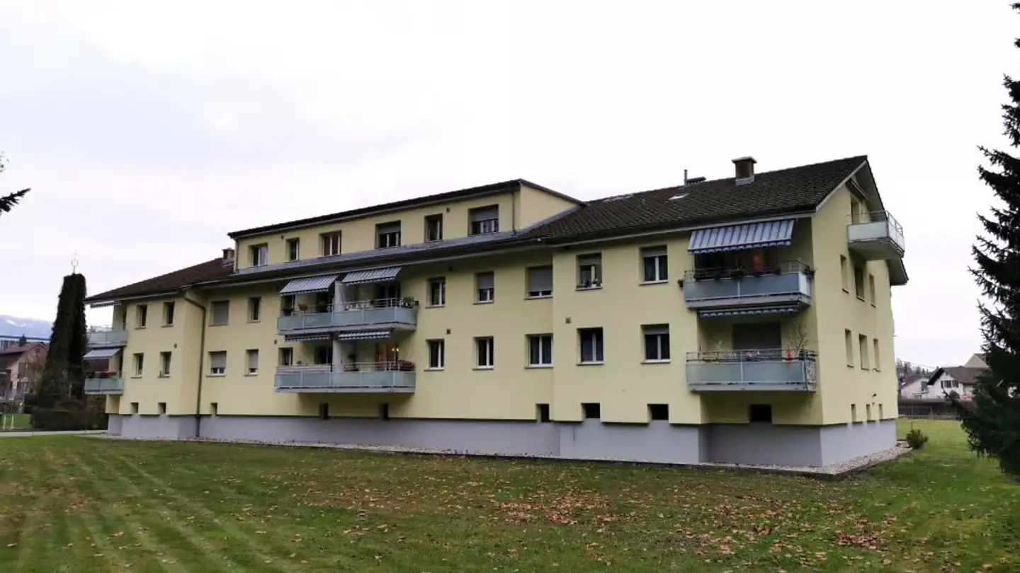 Parcheggio esterno in affitto - Industriestrasse 5, 2555 Brügg BE