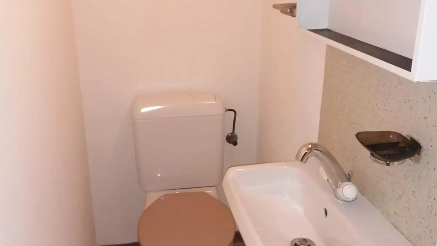 Commerciale in affitto - Rue Du Patinage 3, 2114 Fleurier - Photo 4