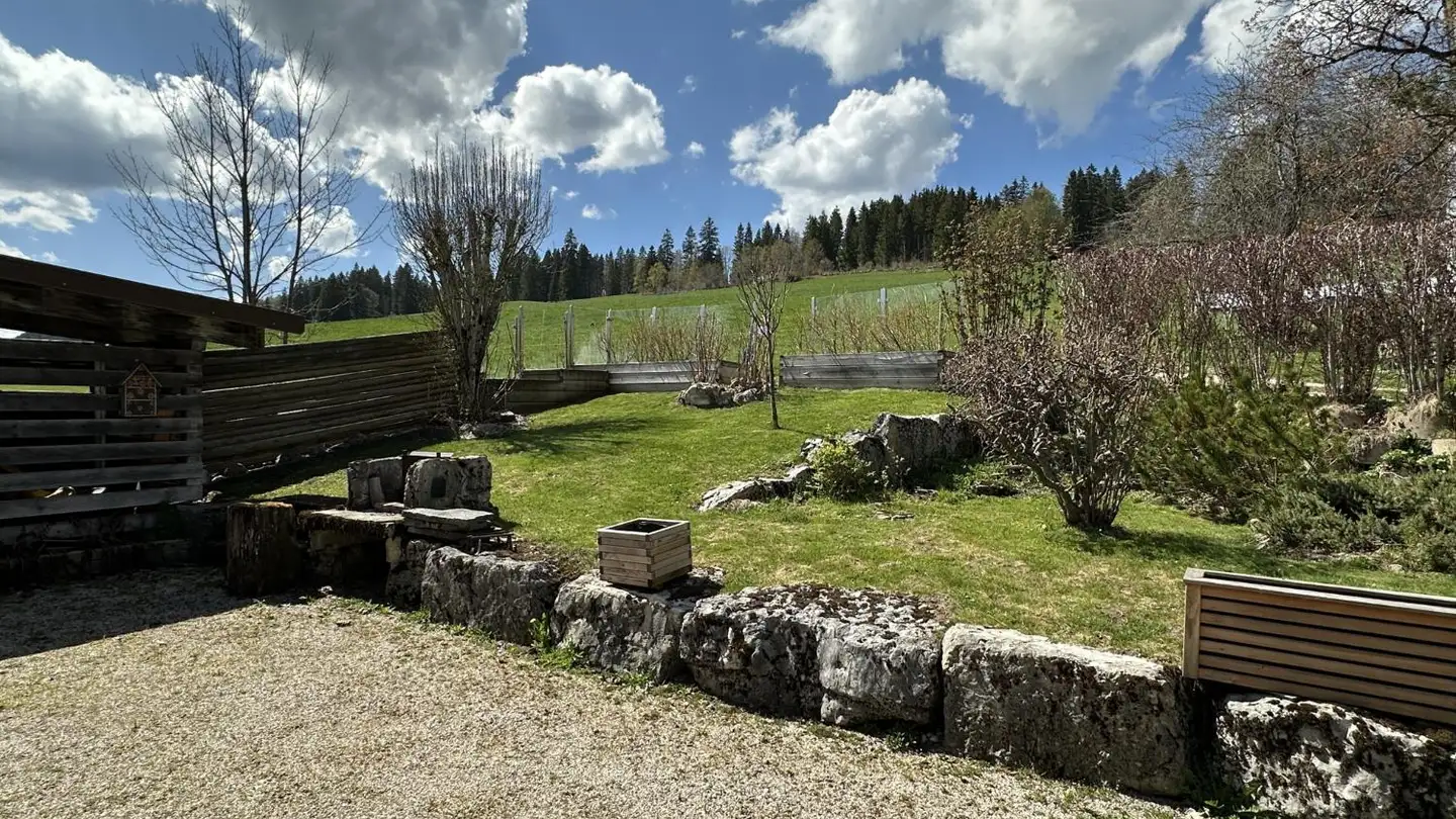 Single house for sale - 1347 Le Sentier - Photo 2
