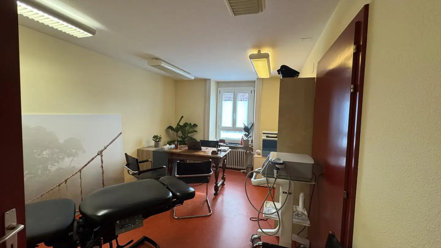 Bureau à louer - Rue De Vevey 4, 1630 Bulle - Photo 2