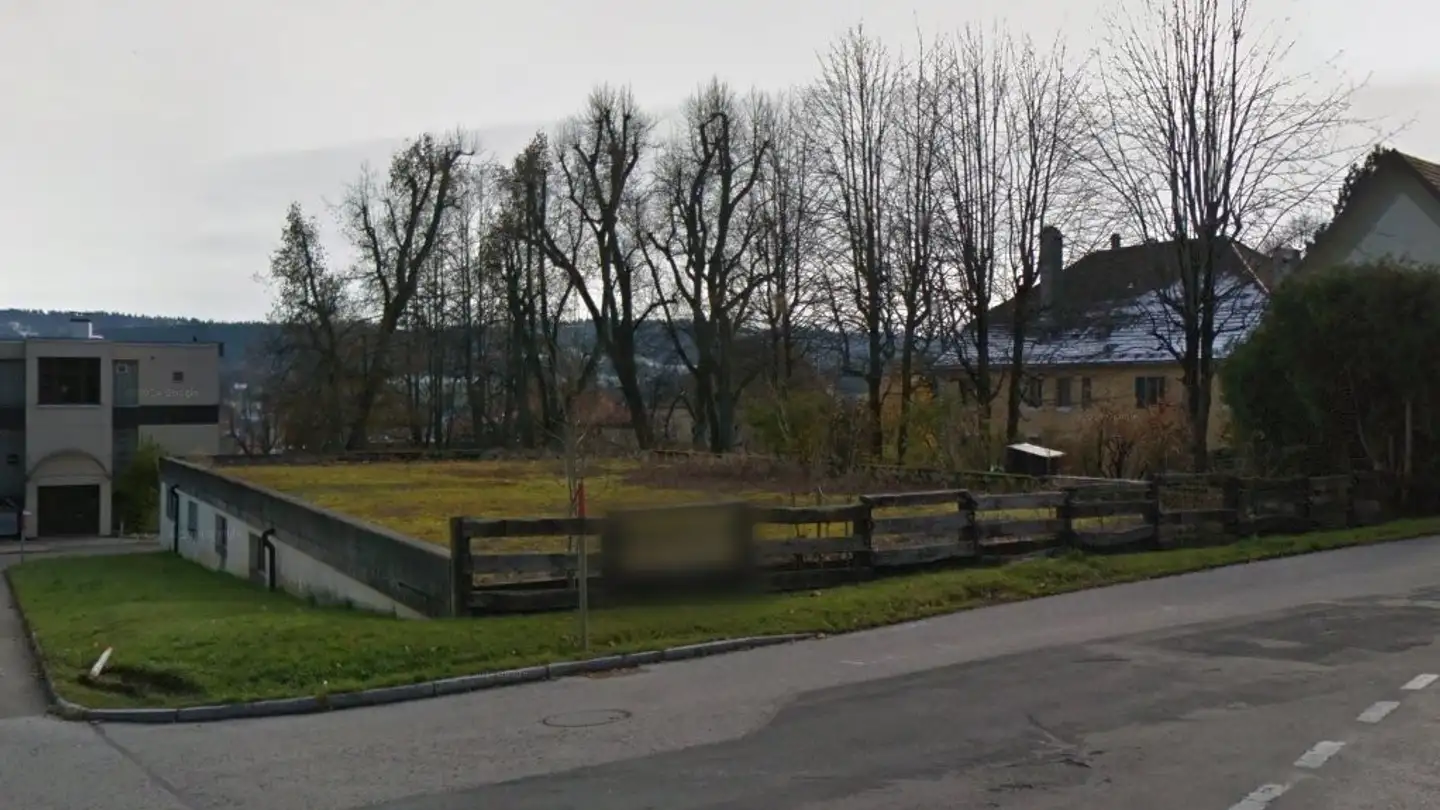 Garage for rent - Rue Du Crêt-Rossel 9a, 2300 La Chaux-de-Fonds