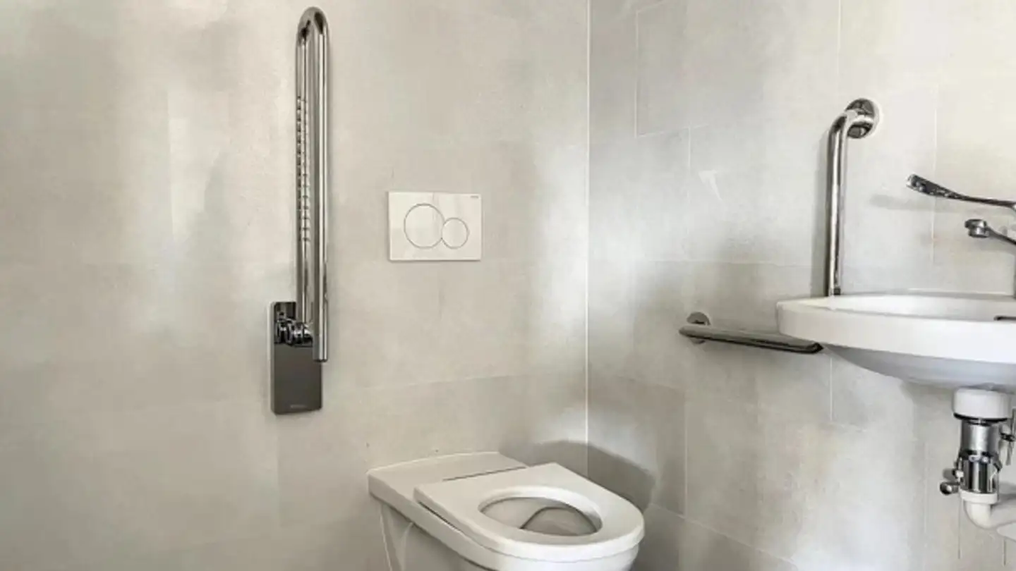 Magasin à louer - Avenue Des Ormonts 16, 1860 Aigle - Photo 2