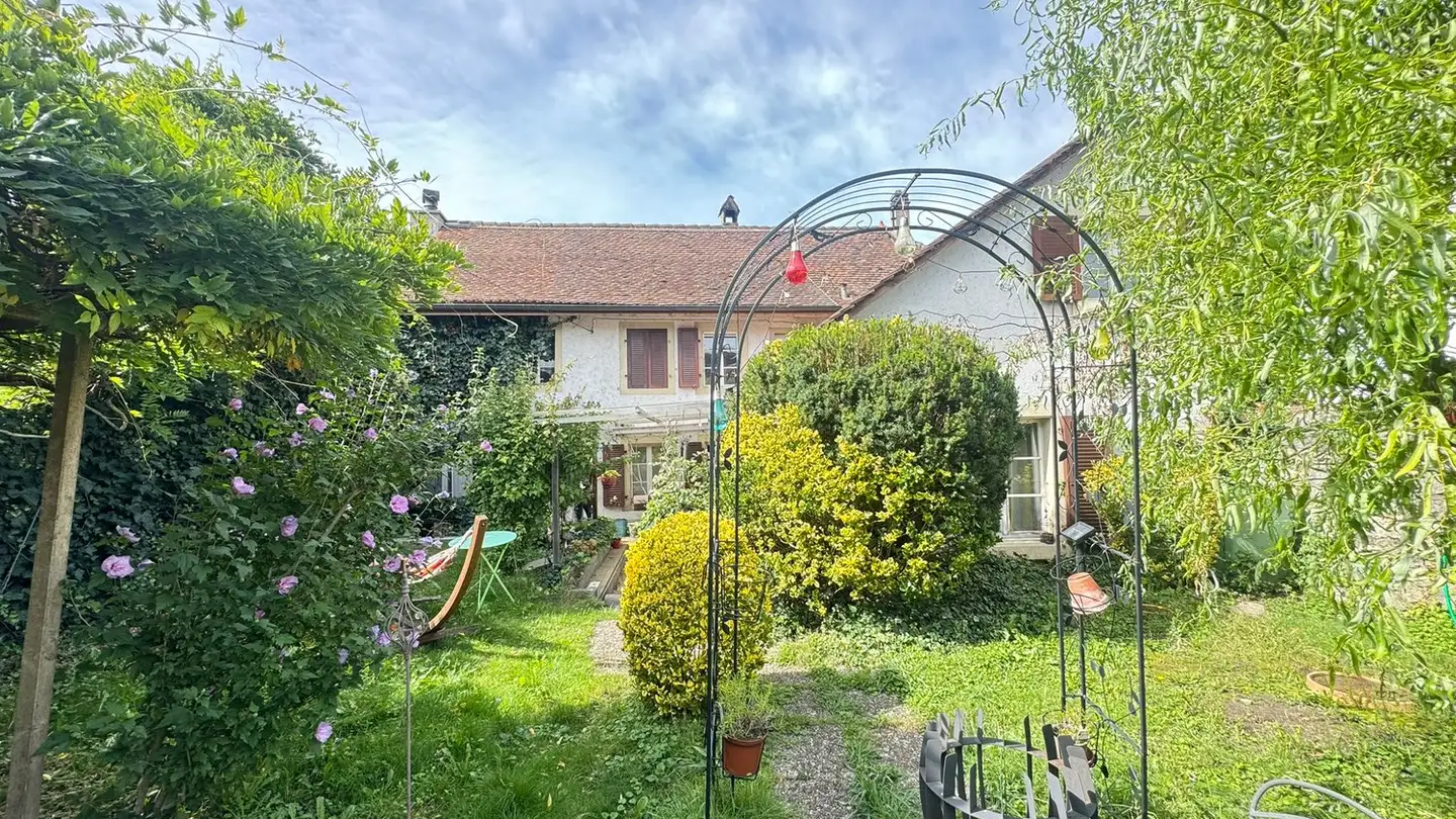 Row house for sale - Grand'Rue 9, 1462 Yvonand