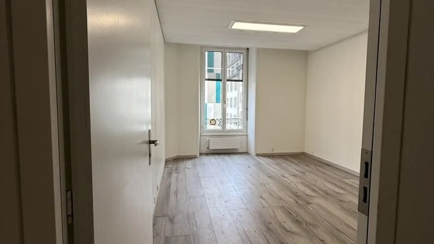 Office space for rent - Place De Cornavin, 1201 Genève - Photo 3