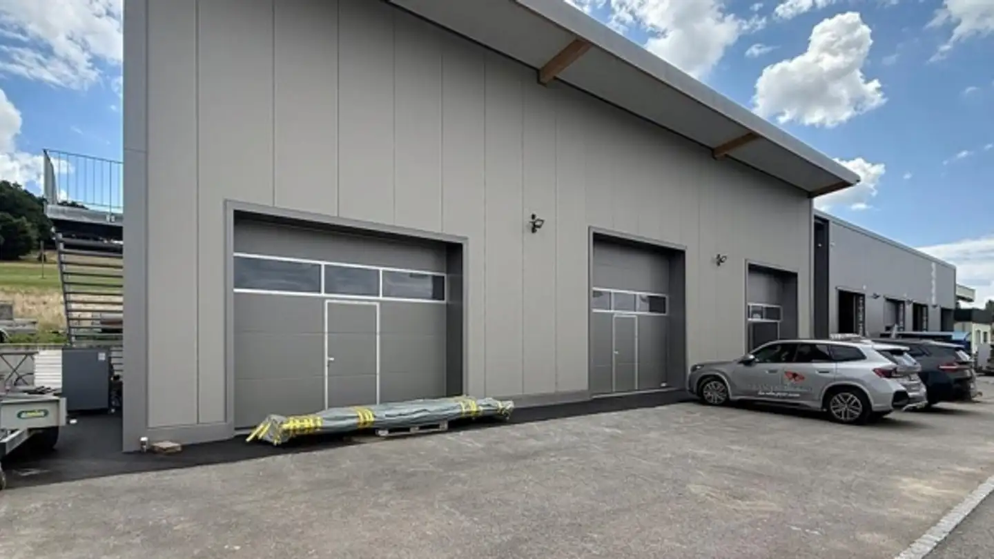 Office space for rent - La Prairie 1, 1721 Cournillens - Photo 2