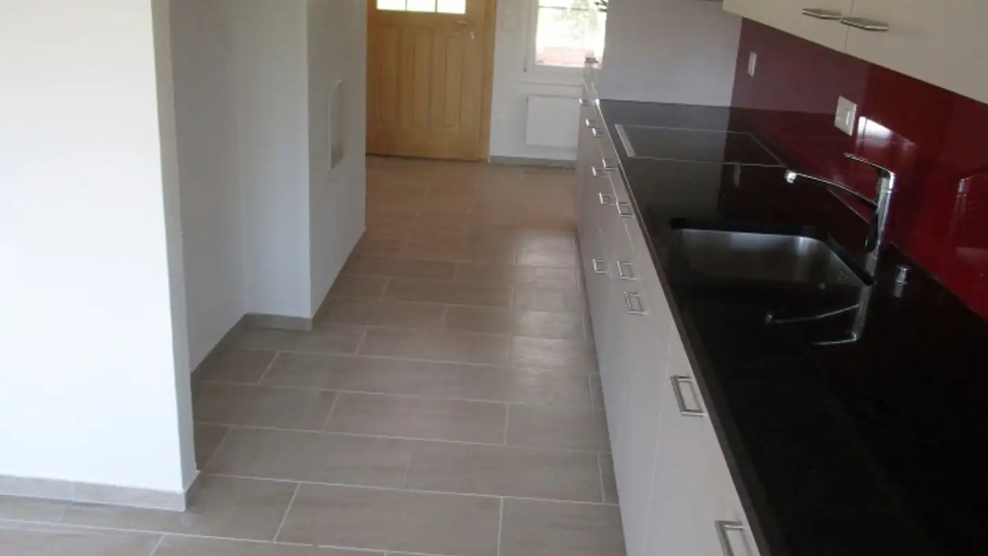 Wohnung mieten - Dorfstrasse 19, 3633 Amsoldingen - Foto 2