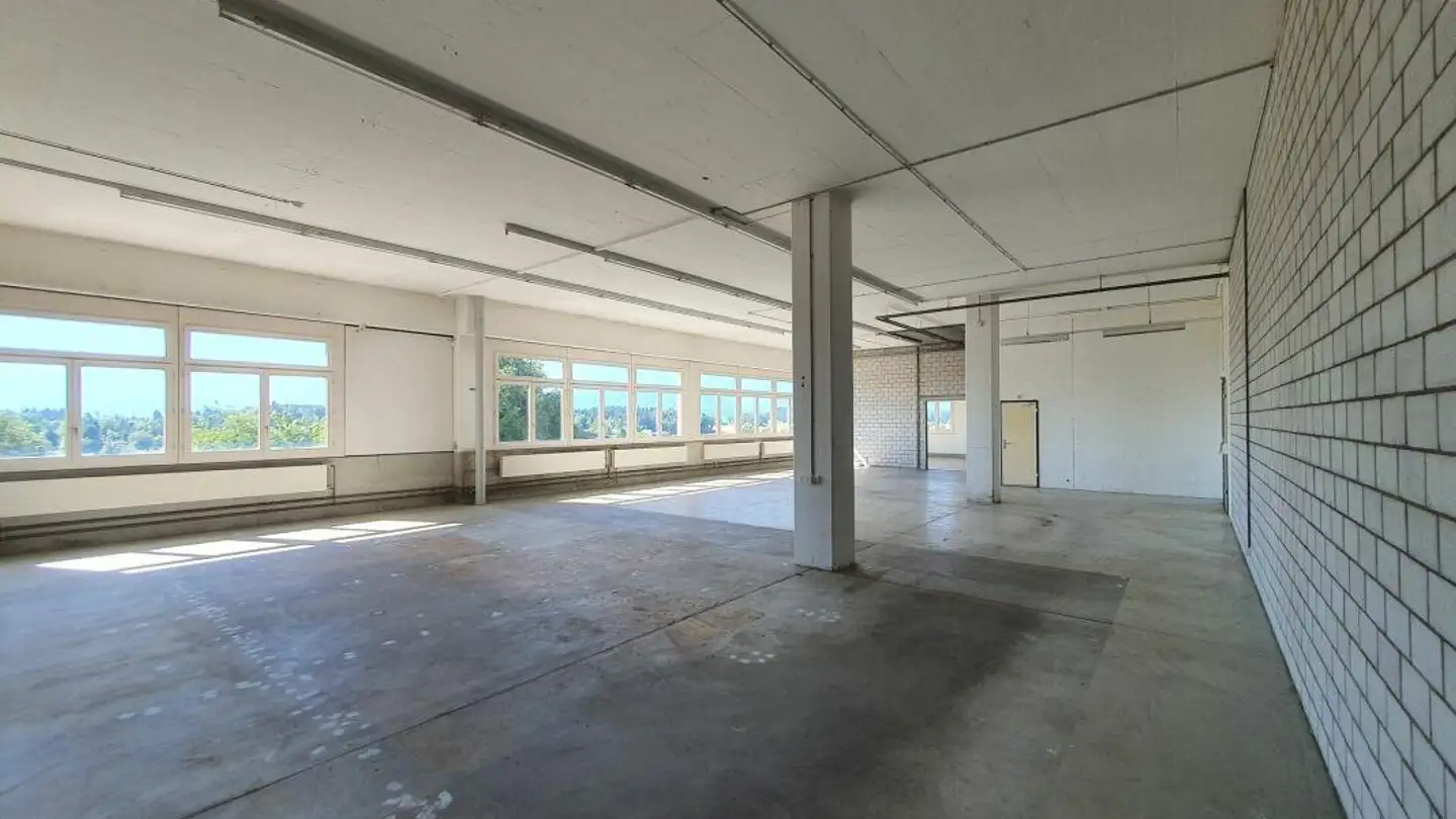 Commerciale in affitto - Station-Ost 9, 6023 Rothenburg
