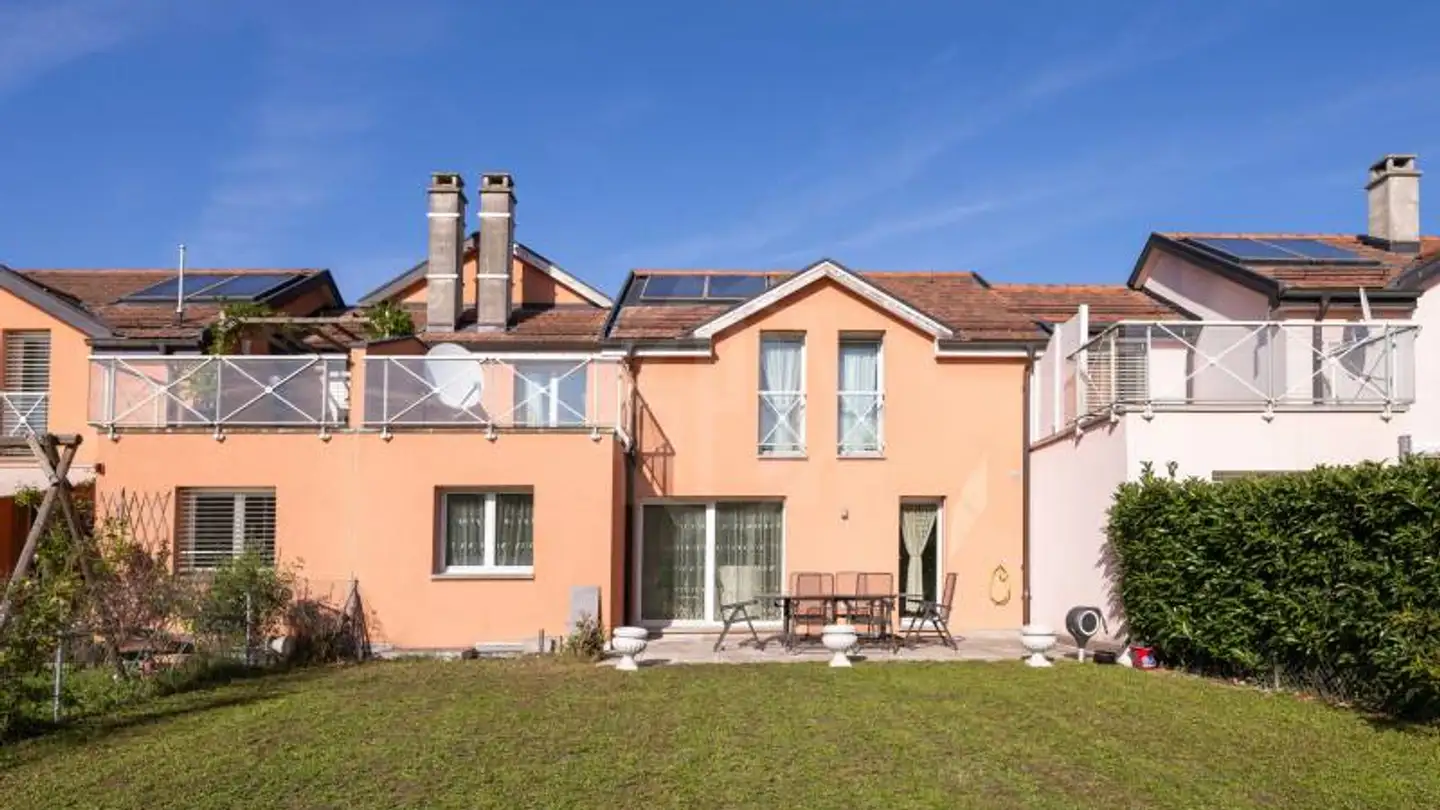 Single house for sale - 1214 Vernier