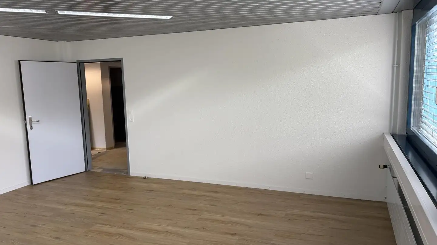 Office space for rent - Sarbachstrasse 5, 6345 Neuheim - Photo 4