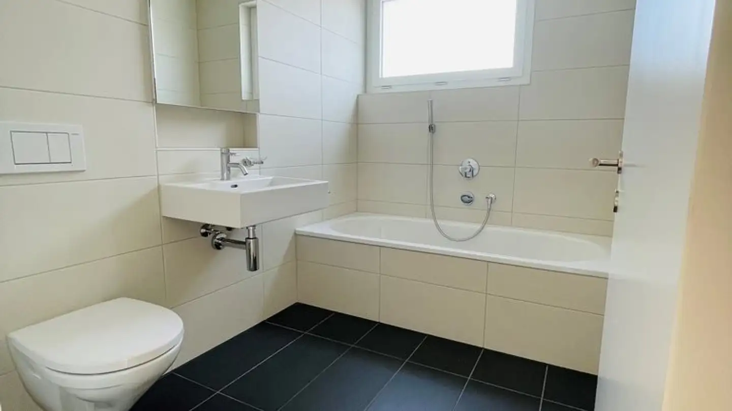 Wohnung mieten - Buonaserstrasse 5, 6343 Rotkreuz - Foto 3