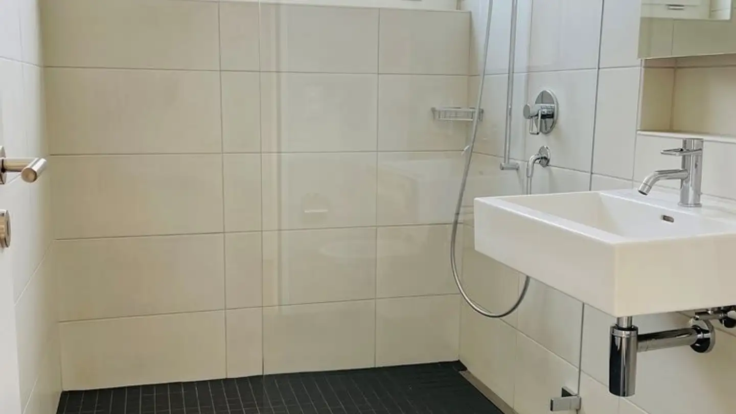 Wohnung mieten - Buonaserstrasse 5, 6343 Rotkreuz - Foto 4