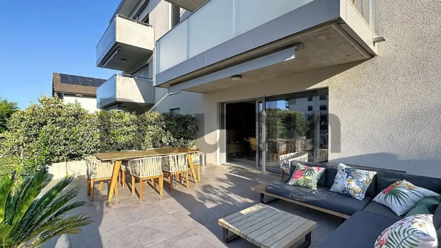 Apartment for sale - 1166 Perroy