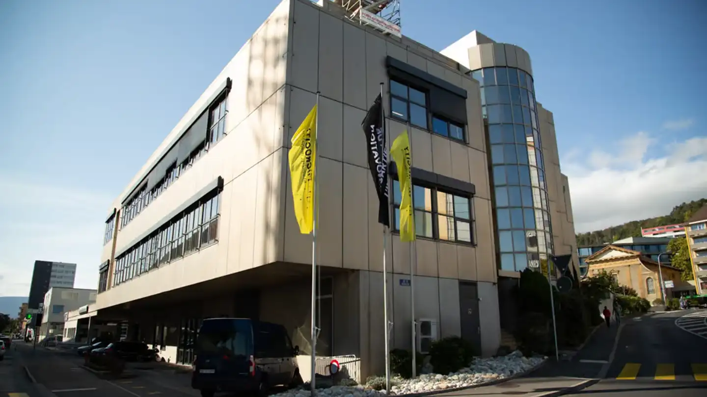 Garage individuel à louer - Rue De La Pierre-À-Mazel 39, 2000 Neuchâtel