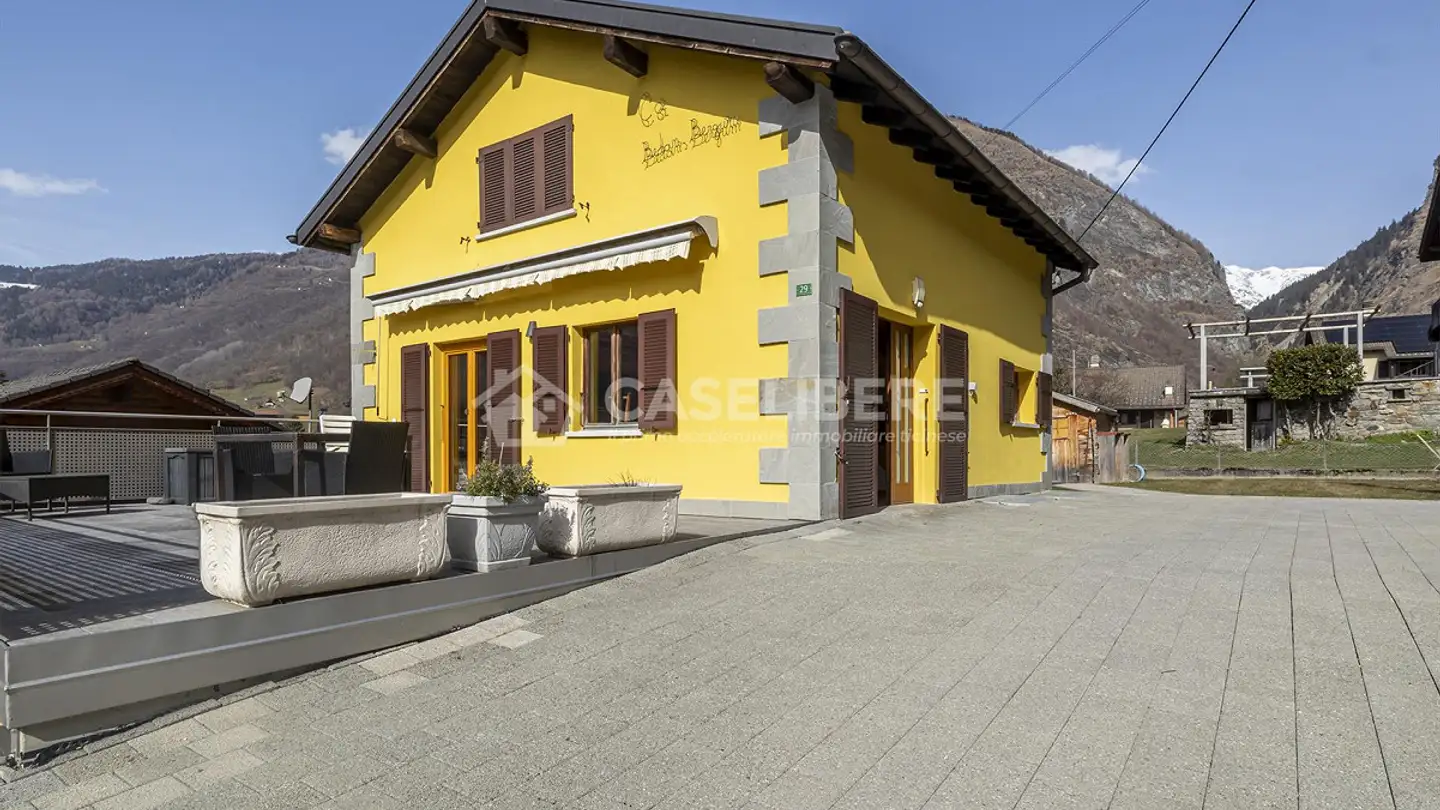 Apartment for rent - 6718 Olivone