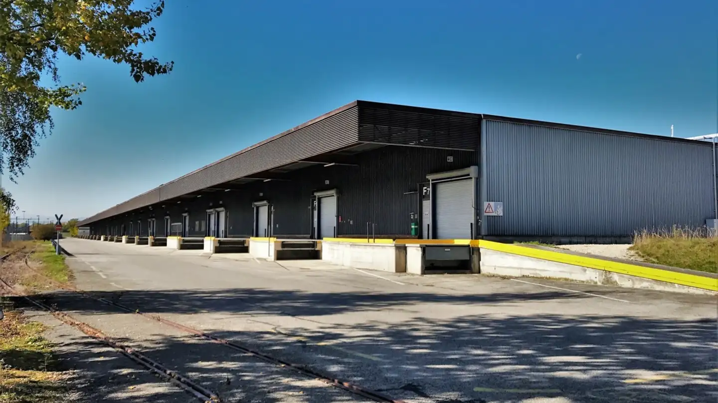 Industrial property for rent - Rue Des Champs Du Port 2, 1425 Onnens VD - Photo 2