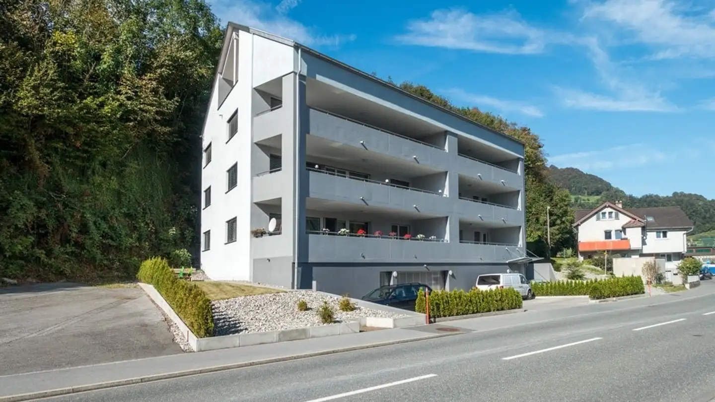 Appartement à louer - Landstrasse 2, 8868 Oberurnen