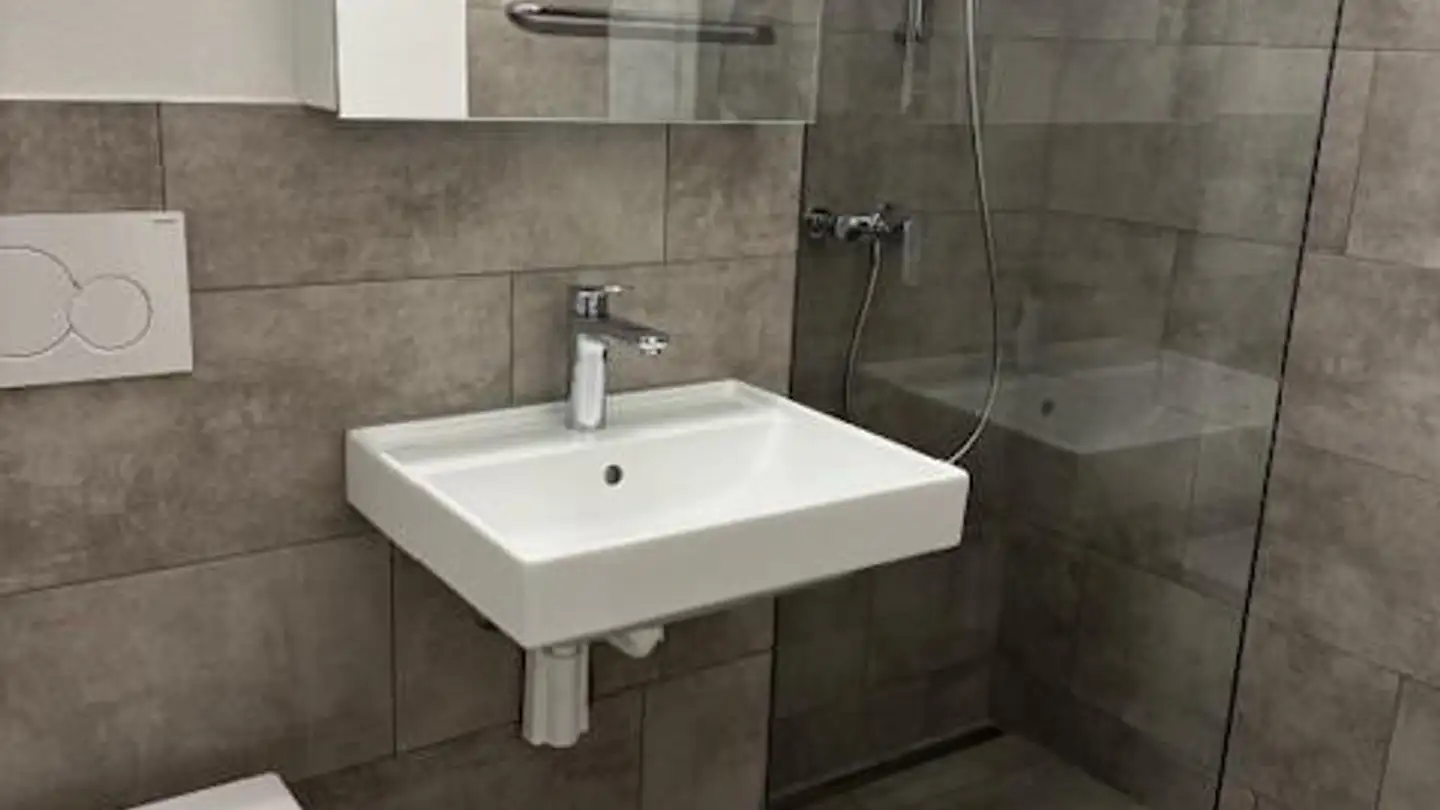 Appartement à louer - Via Tuma Casté 25, 7013 Domat/Ems - Photo 2