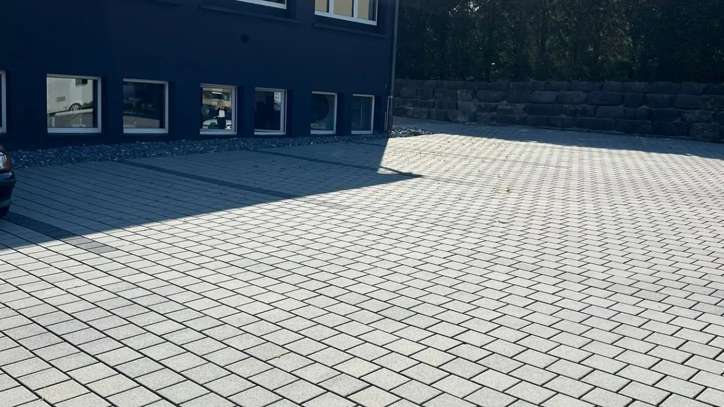 Outdoor parking space for rent - Hauptstrasse 26, 4522 Rüttenen