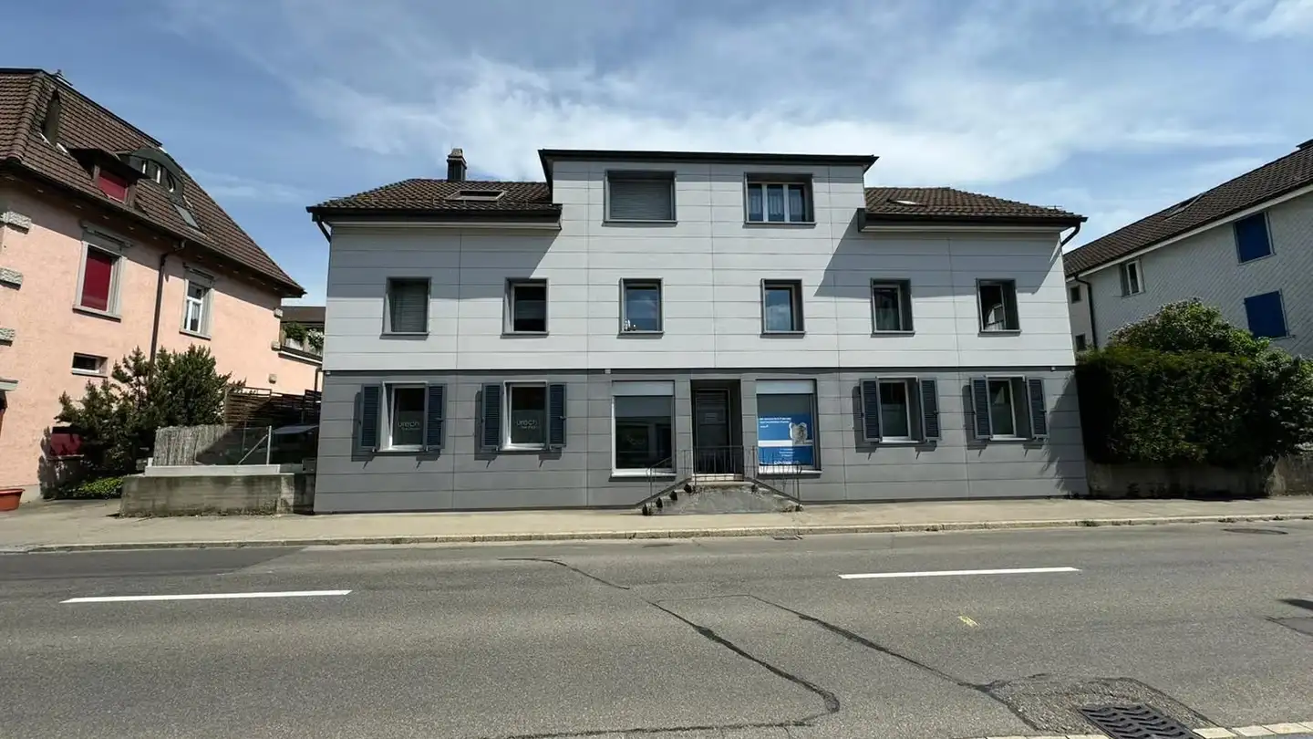Commercial à louer - Bahnhofstrasse 9, 8355 Aadorf