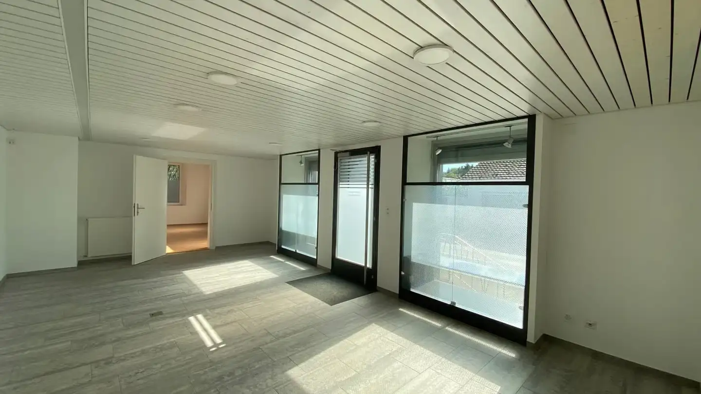 Commercial à louer - Bahnhofstrasse 9, 8355 Aadorf - Photo 3