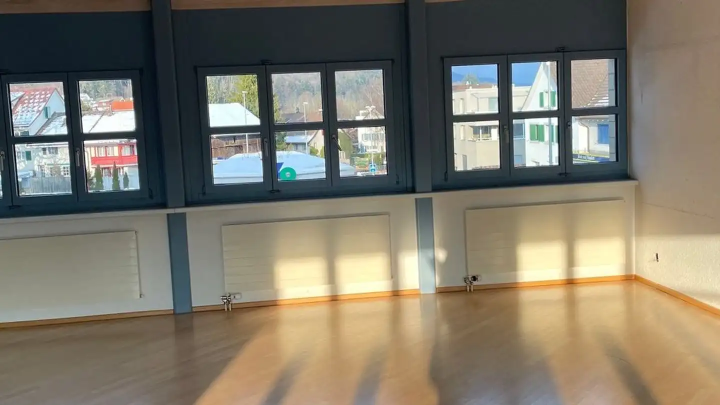 Kaufhaus mieten - Willikonerstrasse 10a, 8618 Oetwil am See - Foto 2