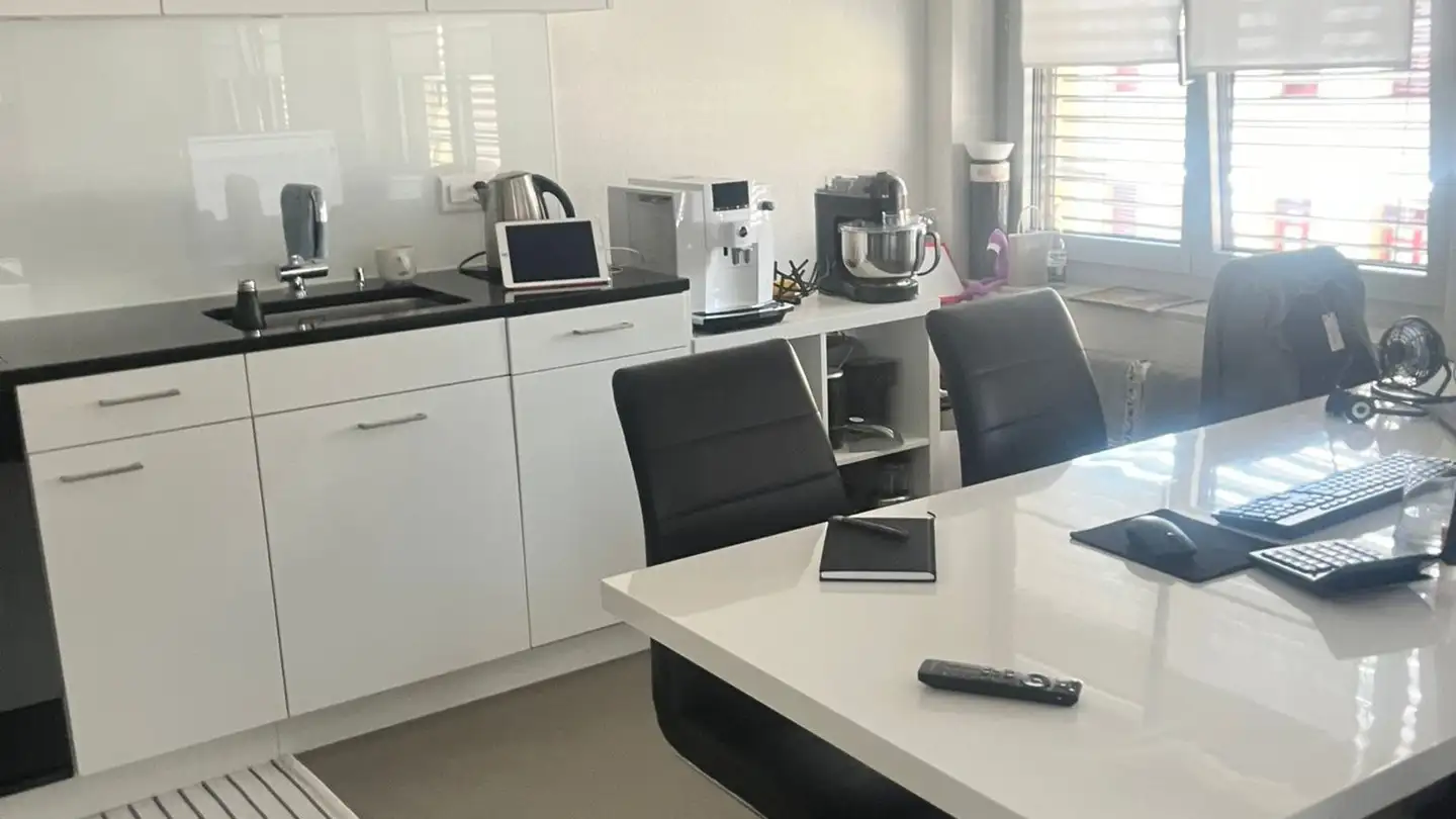 Appartement à louer - Place Numa-Droz, 2000 Neuchâtel - Photo 3