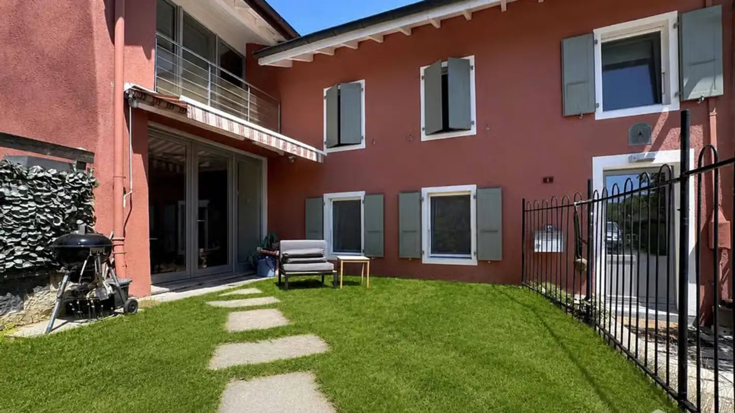 Casa singola in vendita - 1186 Essertines-sur-Rolle