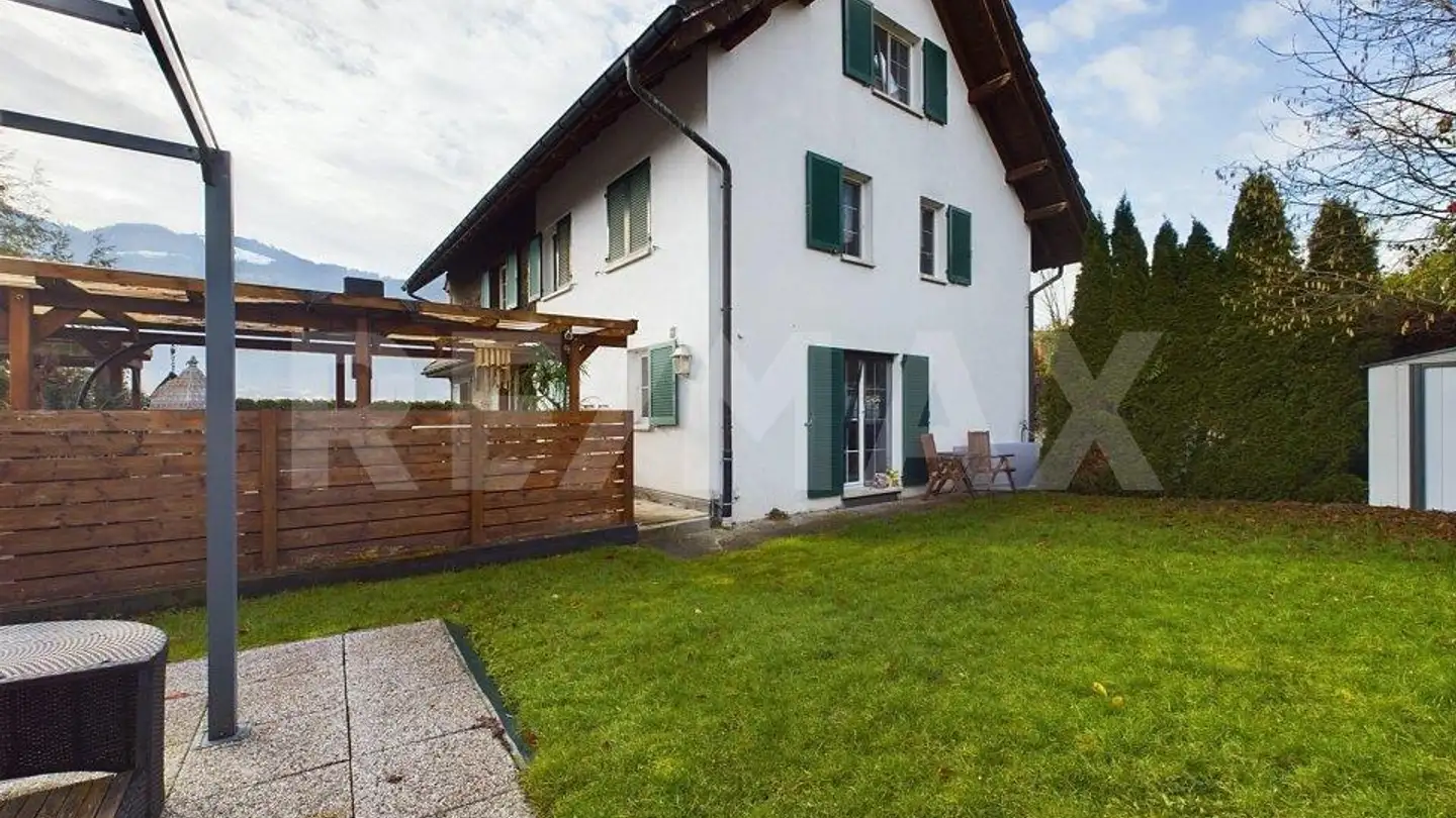 Casa bifamiliare in vendita - Mühlenenstrasse 14, 8856 Tuggen