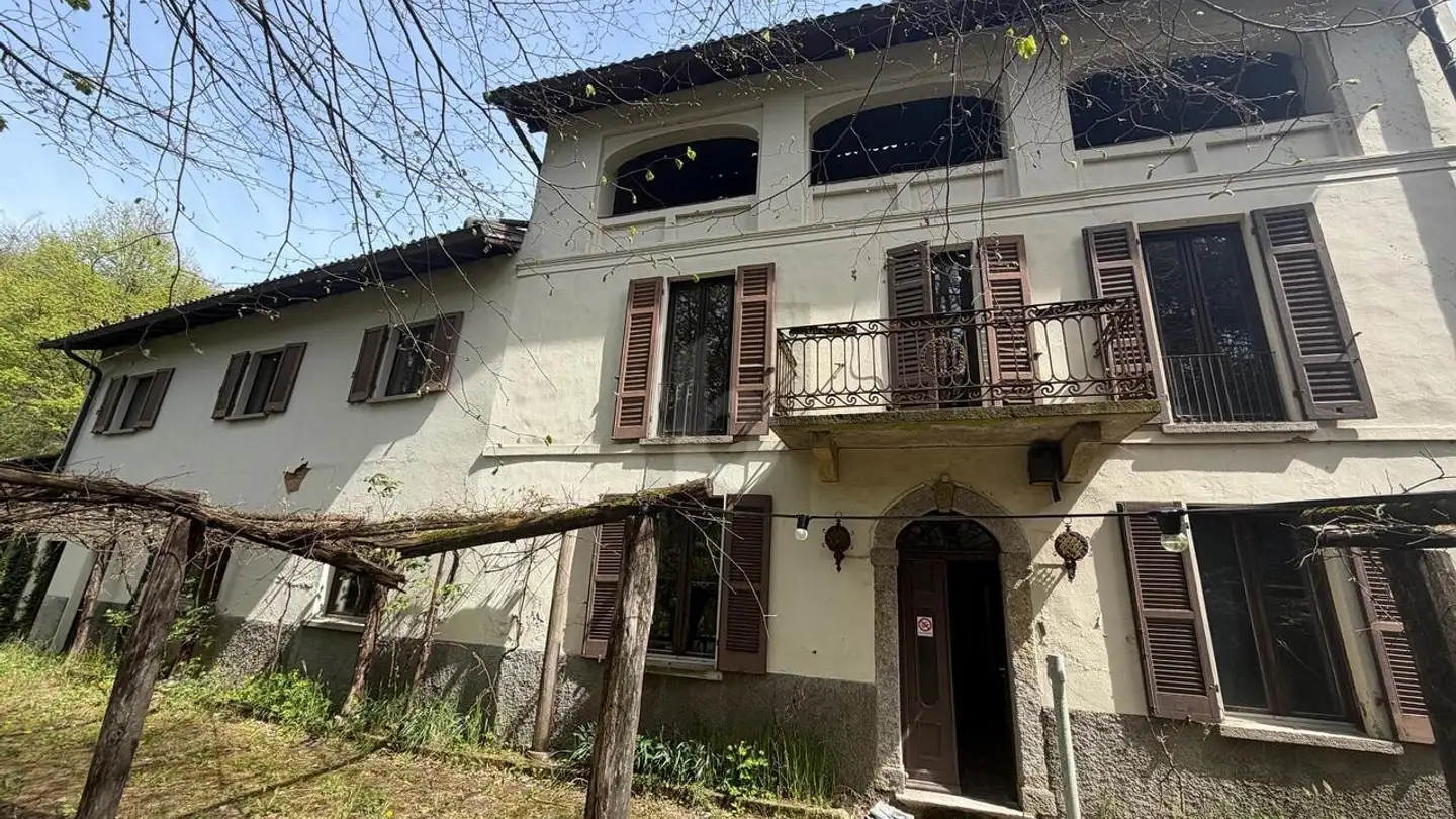 Höhlenhaus kaufen - Purasca, 6989 Purasca