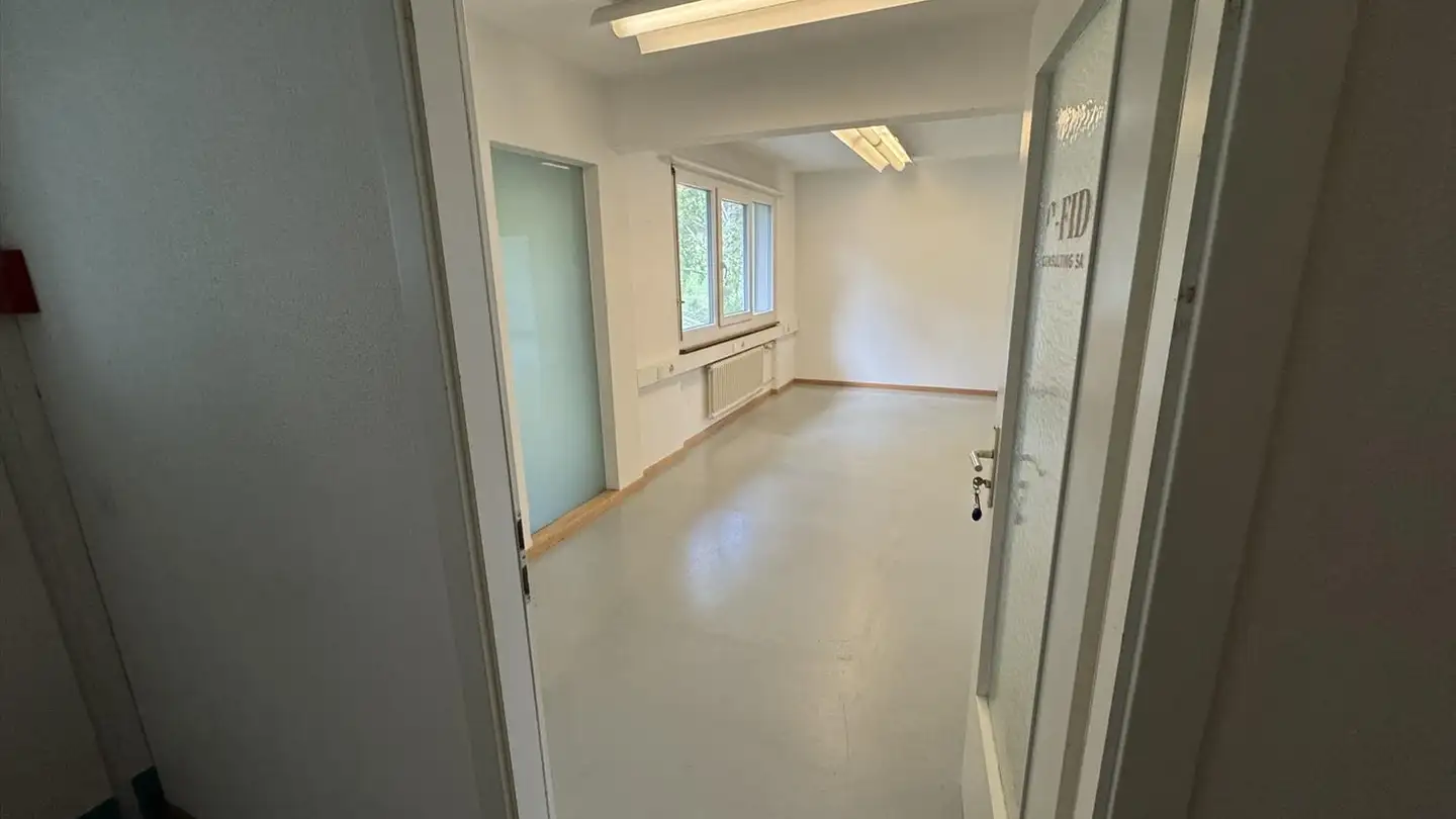 Spazio ufficio in affitto - L'echelette 7, 2534 Orvin - Photo 2