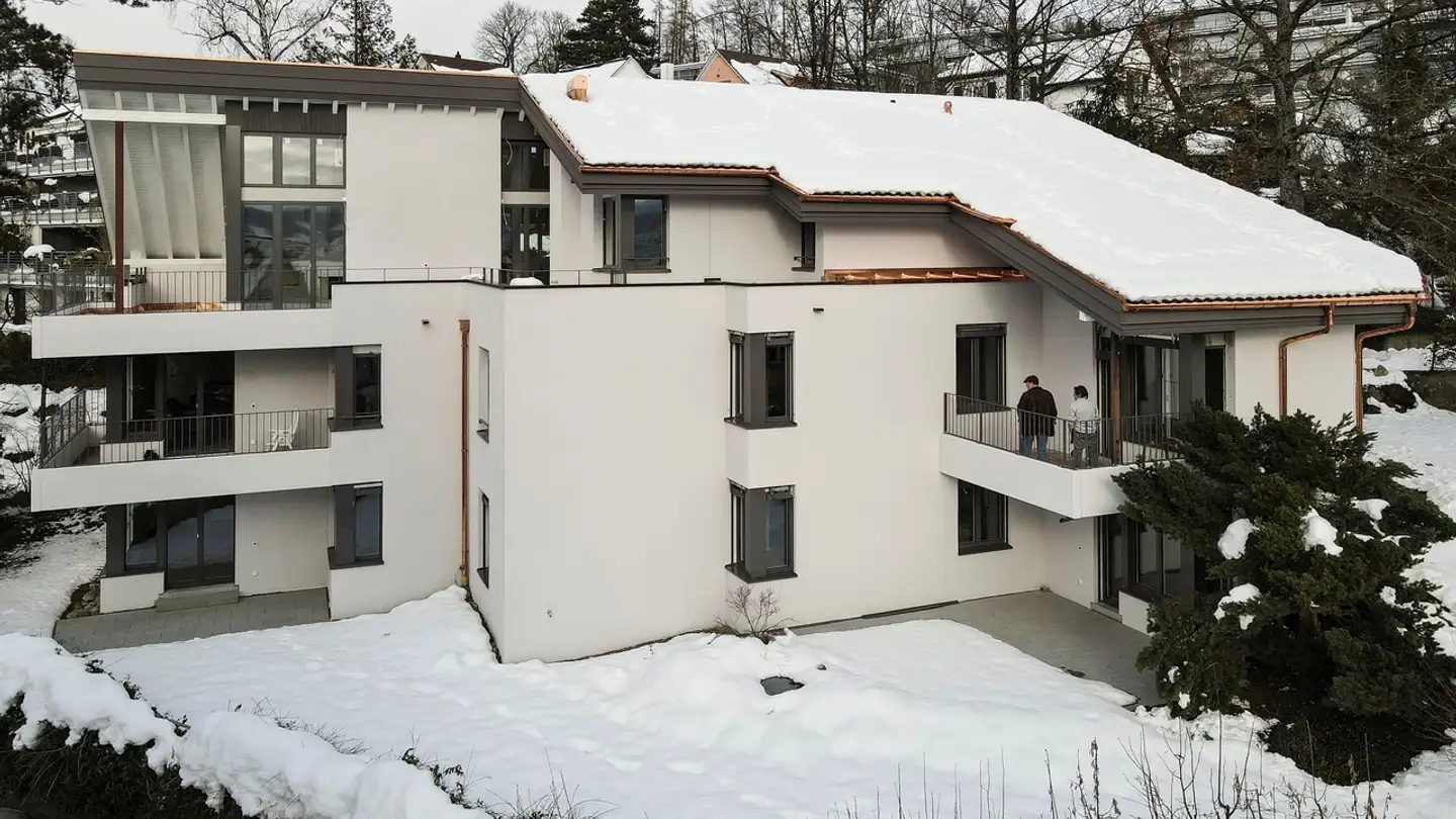 Outdoor parking space for rent - Allmendstrasse 18, 8700 Küsnacht ZH