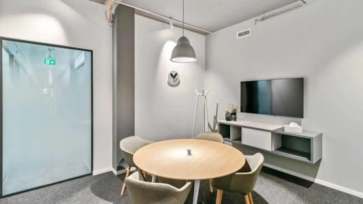 Office space for rent - Hagenholzstrasse 56, 8050 Zürich