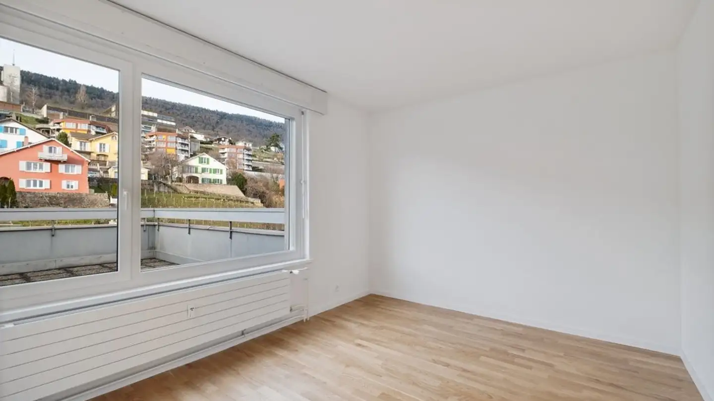 Attique à louer - Rue De Champréveyres 7, 2000 Neuchâtel - Photo 4