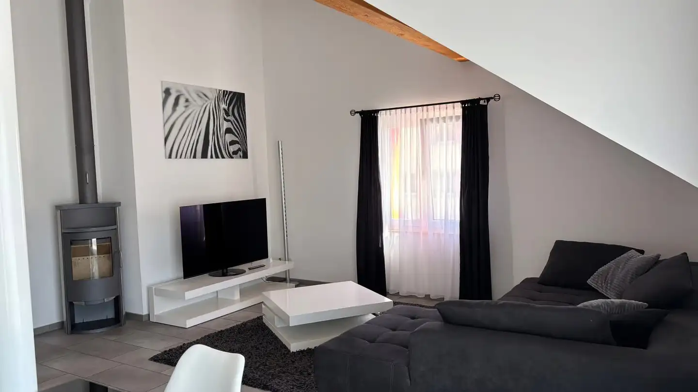 Dachgeschosswohnung mieten - Solothurnstrasse 65, 2543 Lengnau BE