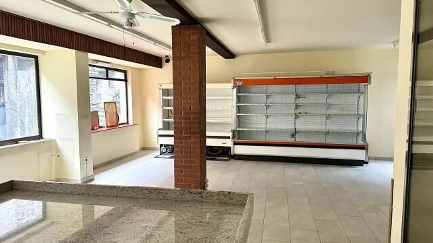 Mixed-use building for sale - 6690 Cavergno - Photo 4