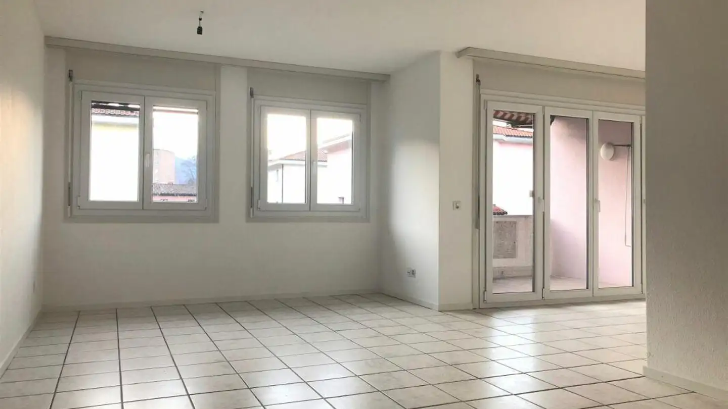 Wohnung mieten - Via Dei Salici, 6592 S. Antonino - Foto 3