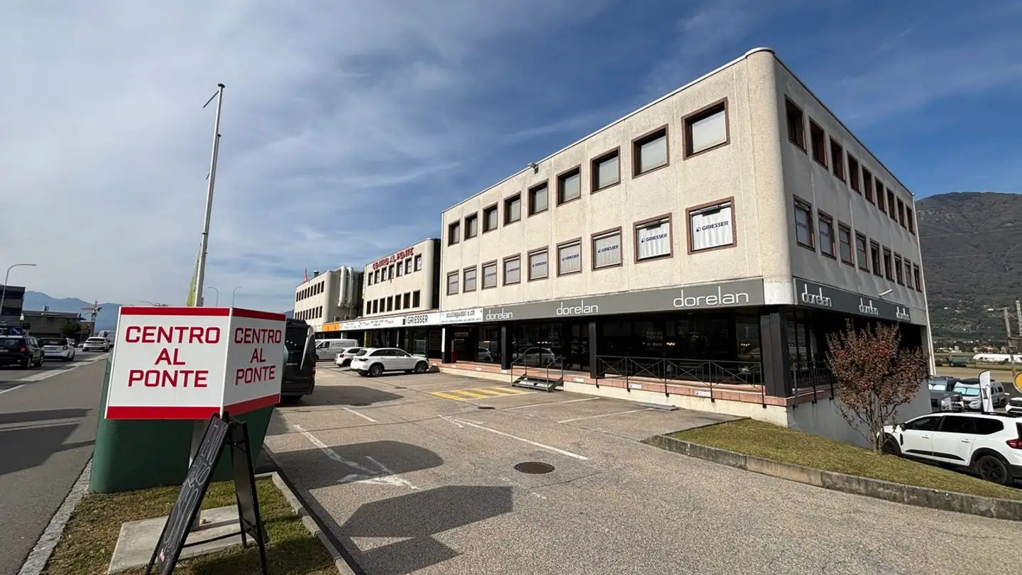 Commerciale in affitto - Via San Gottardo 46, 6593 Cadenazzo
